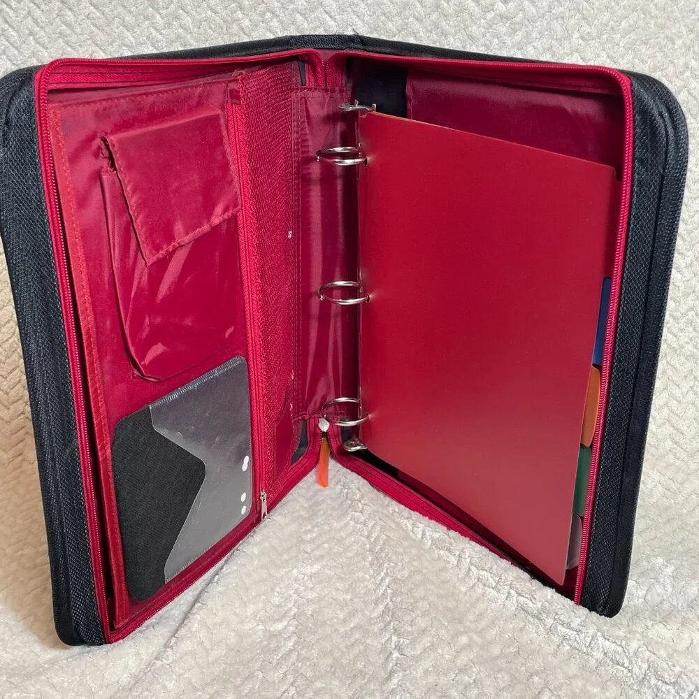 Vintage Y2K MTV‎ 3-Ring Black Red Zip Binder Trapper Keeper Nostalgic Novelty